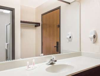 Howard Johnson Inn Nicholasville/Lexington Номер фото
